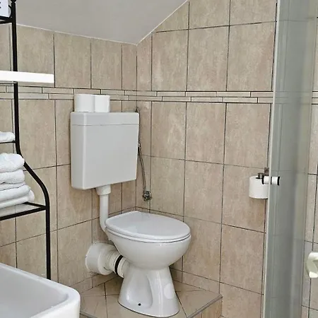 Kala * ツリクヴェニツァ